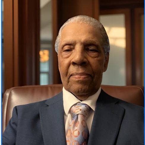 Errol Holliday Sr.